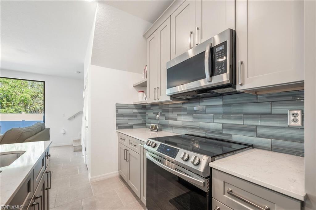 14195 Oviedo PL photo 9