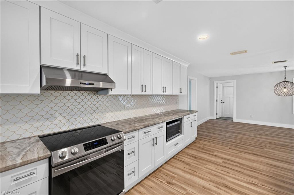 4957 Sorrento CT photo 12