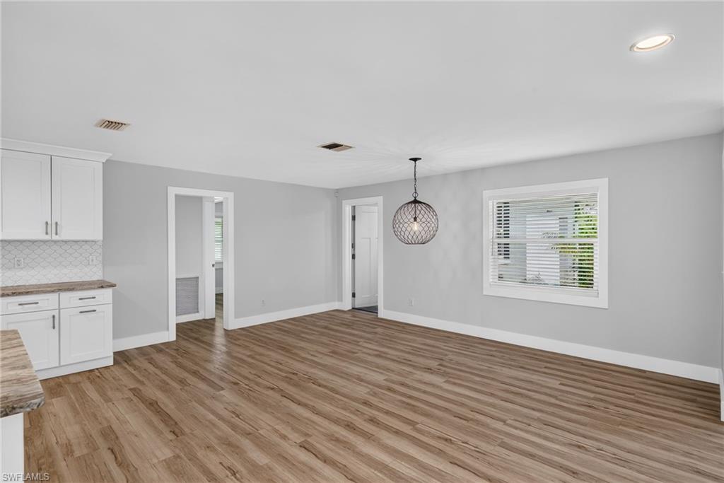 4957 Sorrento CT photo 7