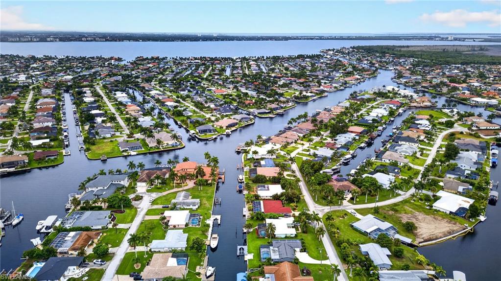4957 Sorrento CT photo 40