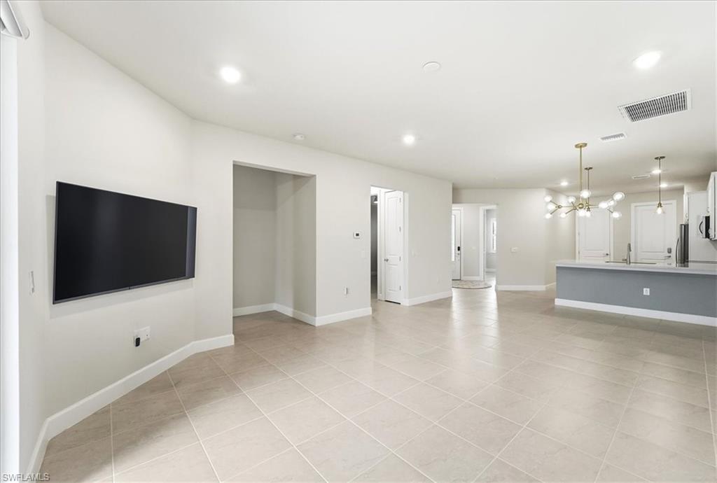 5935 Mayflower WAY photo 8
