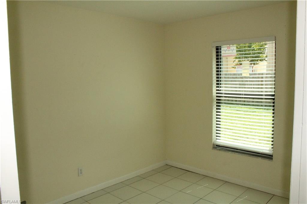 1811 SE 15th PL 1 photo 9