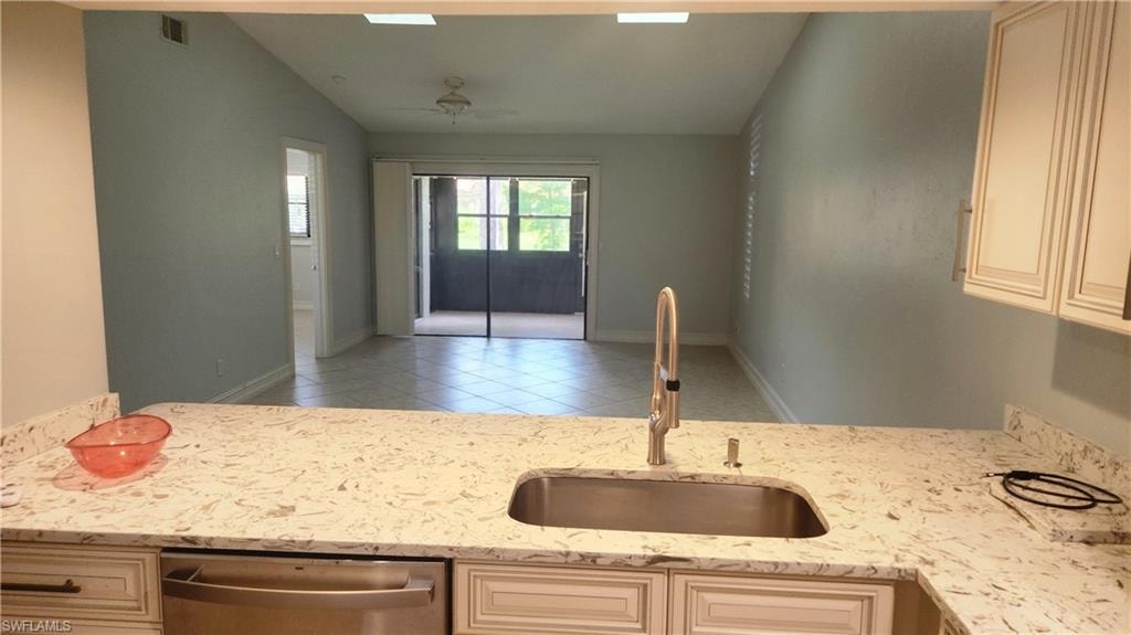2074 Pine Isle LN 2074 photo 10
