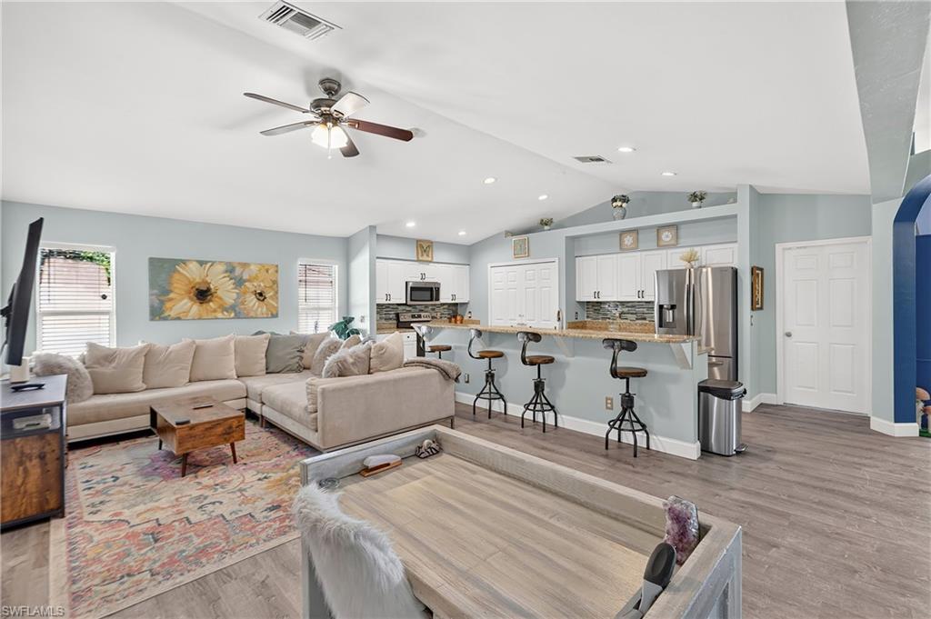 775 Arundel CIR photo 18