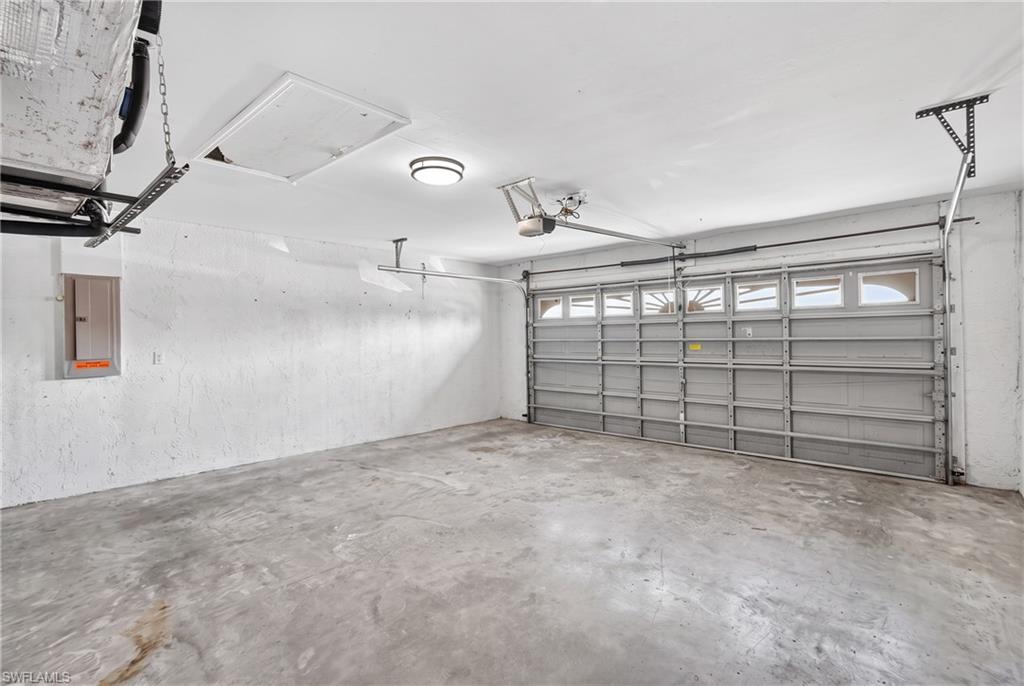 775 Arundel CIR photo 31