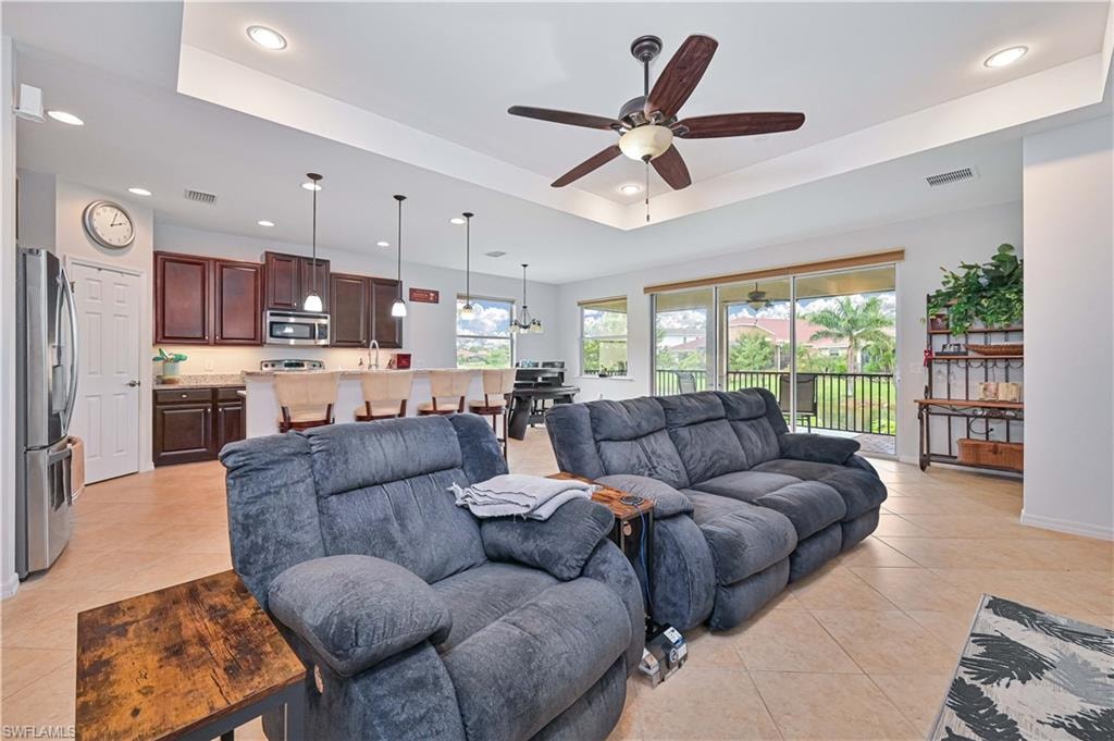 8641 Banyan Bay BLVD photo 21