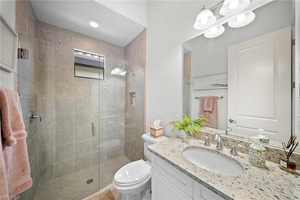 6522 Roma WAY photo 19