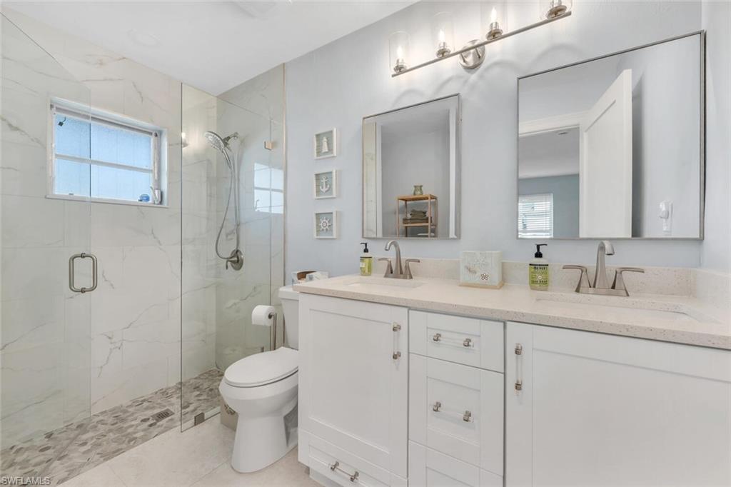 385 Willet AVE photo 9