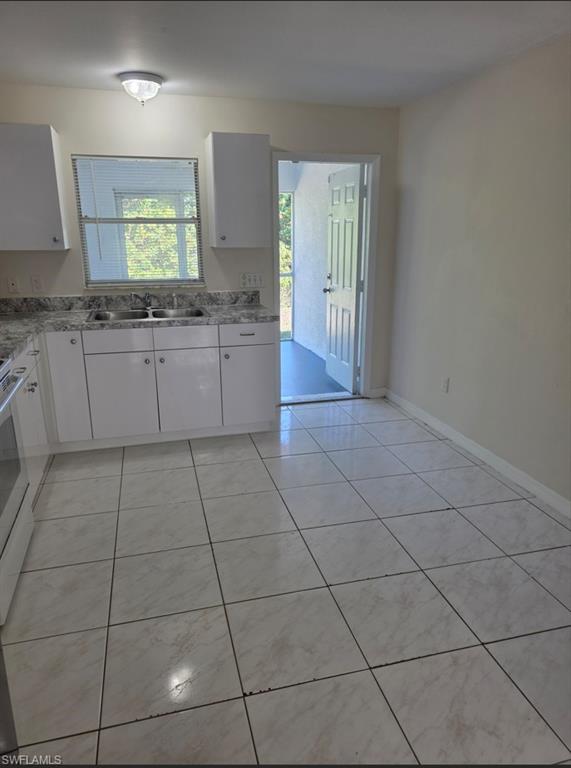 245 Meadow RD photo 8