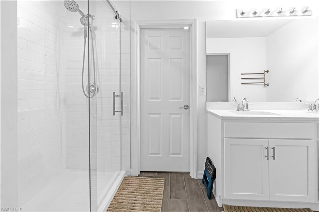 1307 SW 13th TER photo 31