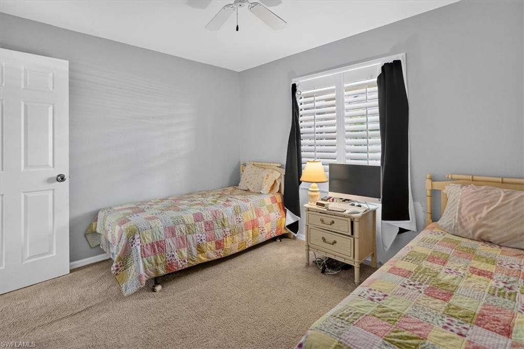 12601 Kelly Sands WAY 422 photo 17