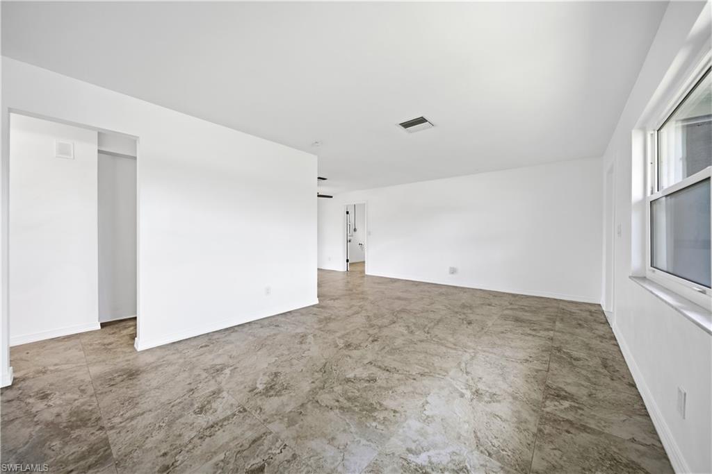 3106 SE 18th PL photo 24