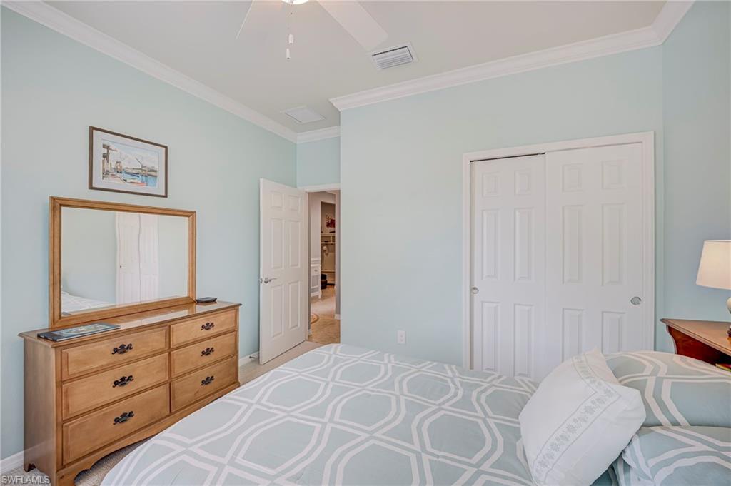 6085 Triumph LN photo 21