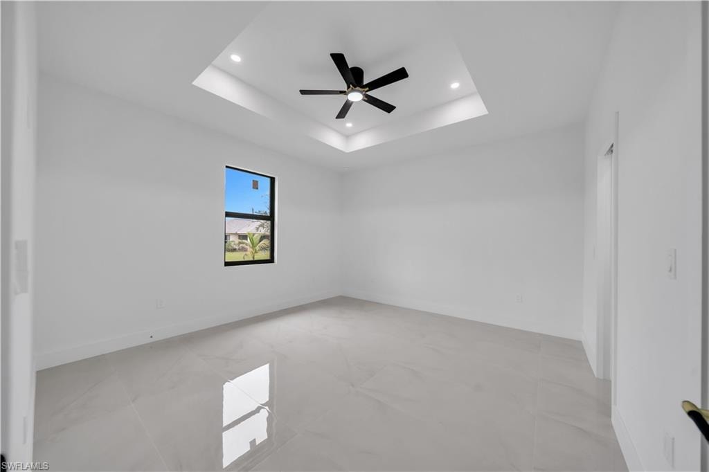 129 NW 14th ST photo 24