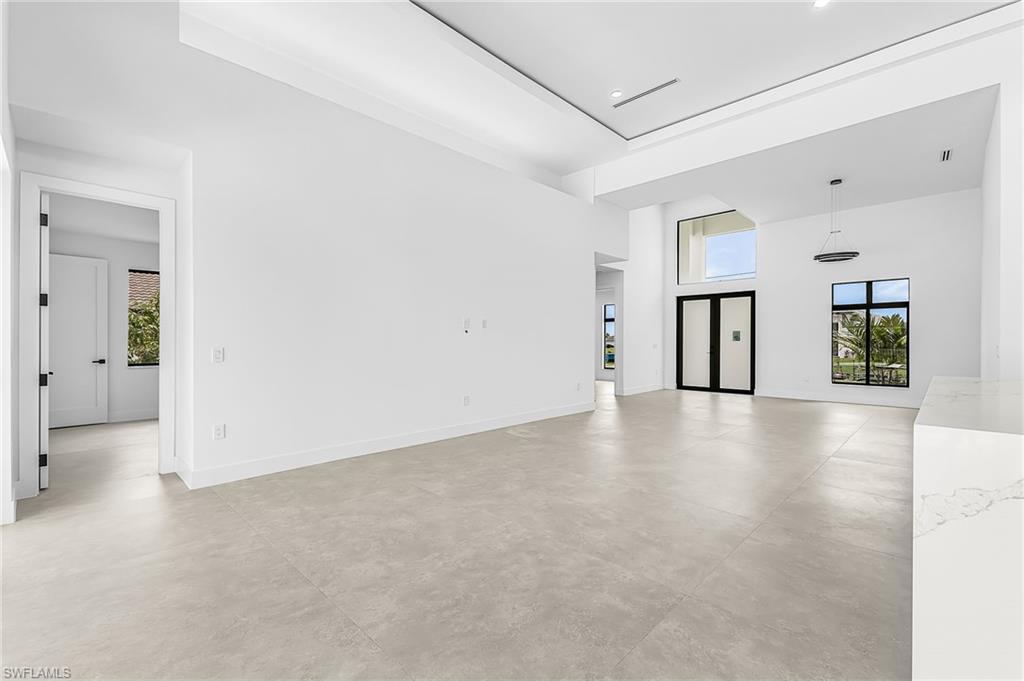 1503 38 AVE photo 18