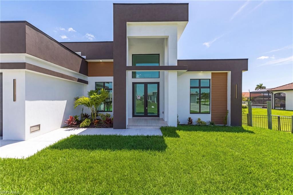 1503 38 AVE
