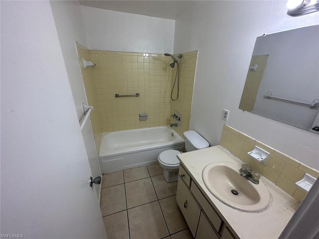 1830 Maravilla AVE 202 photo 17