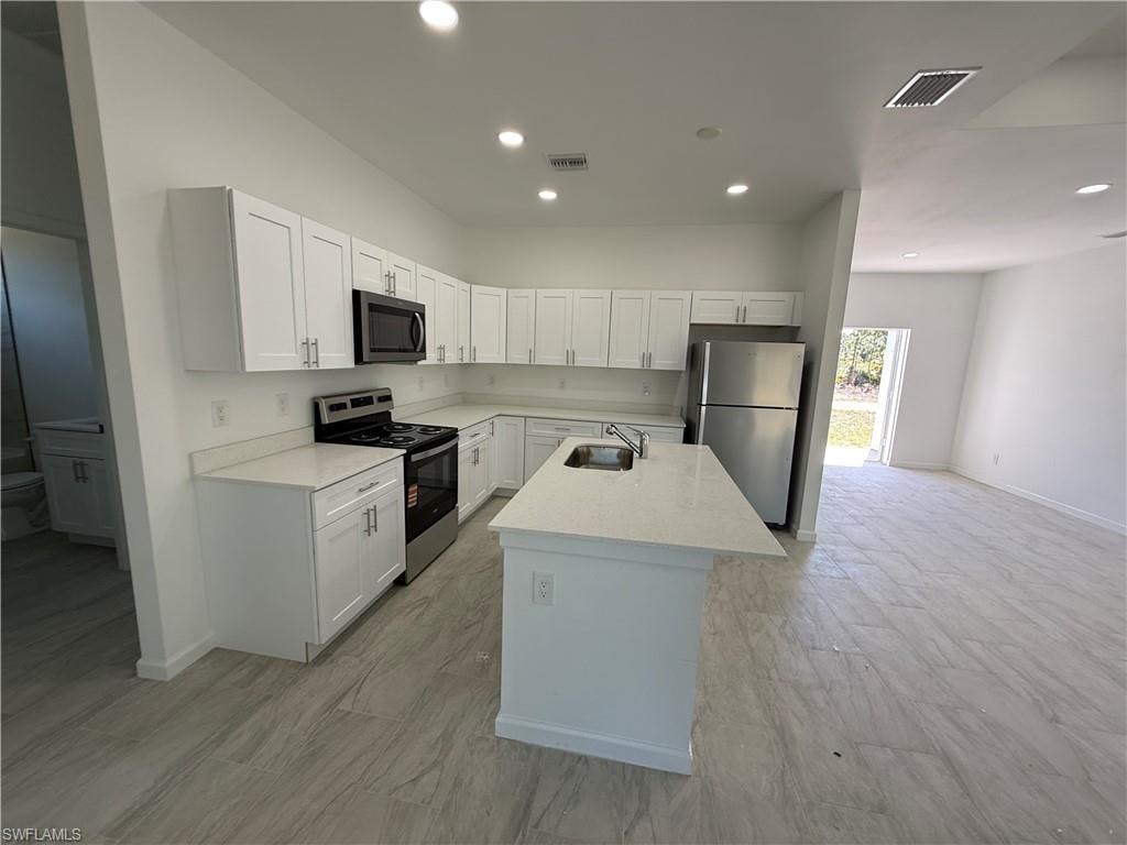 1115 Cove ST E photo 6