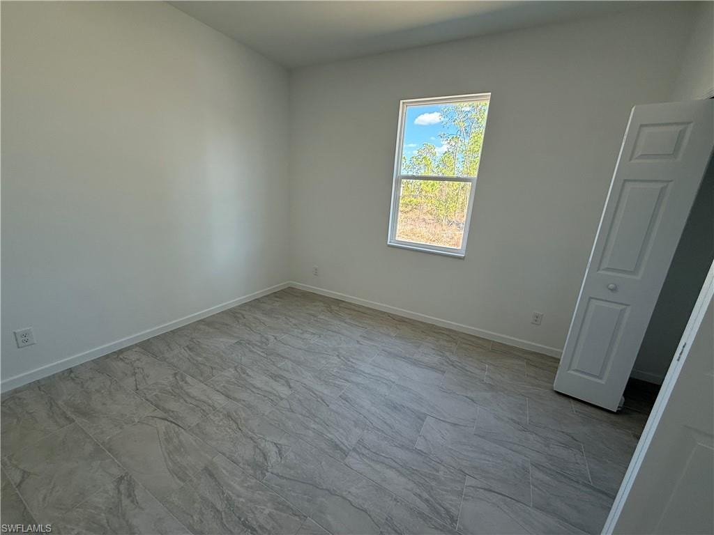 1115 Cove ST E photo 13