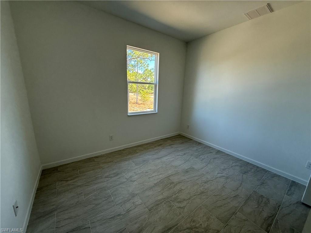 1115 Cove ST E photo 17
