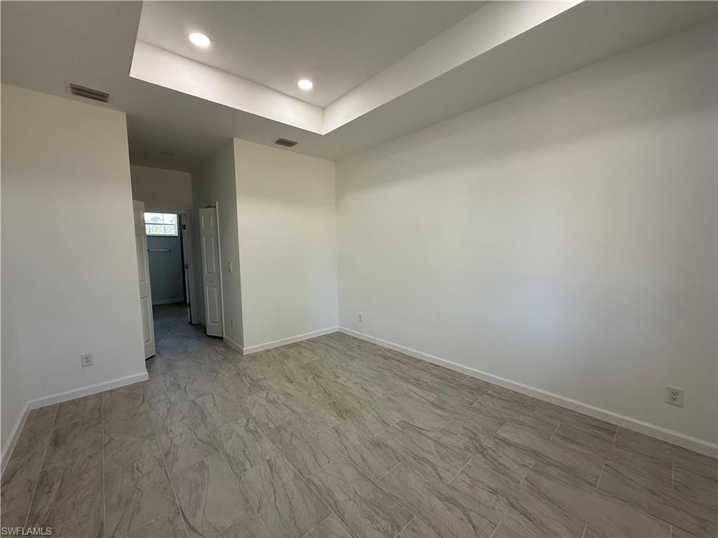 1115 Cove ST E photo 7