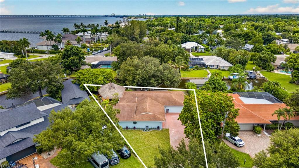 625 Sunnyside CT photo 43