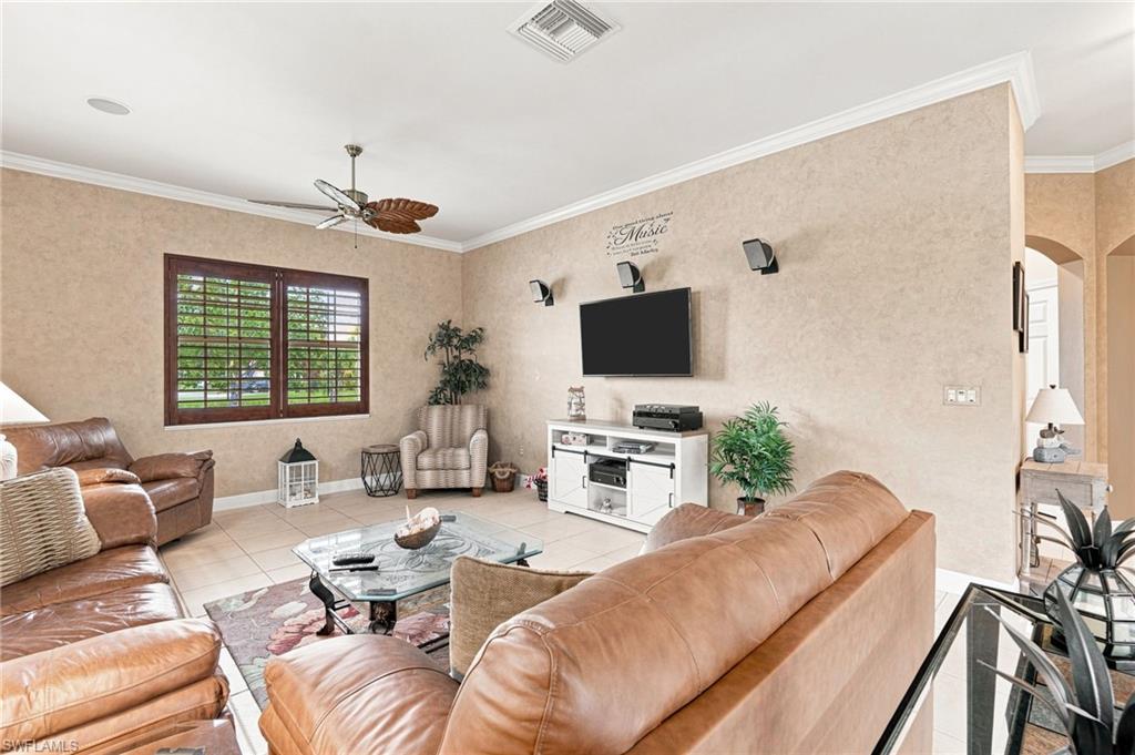 13921 Bently CIR photo 13