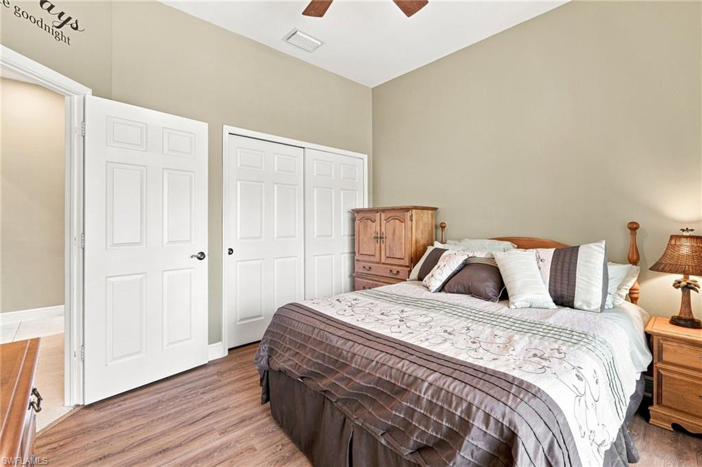 13921 Bently CIR photo 26