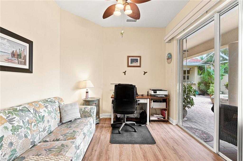 13921 Bently CIR photo 28