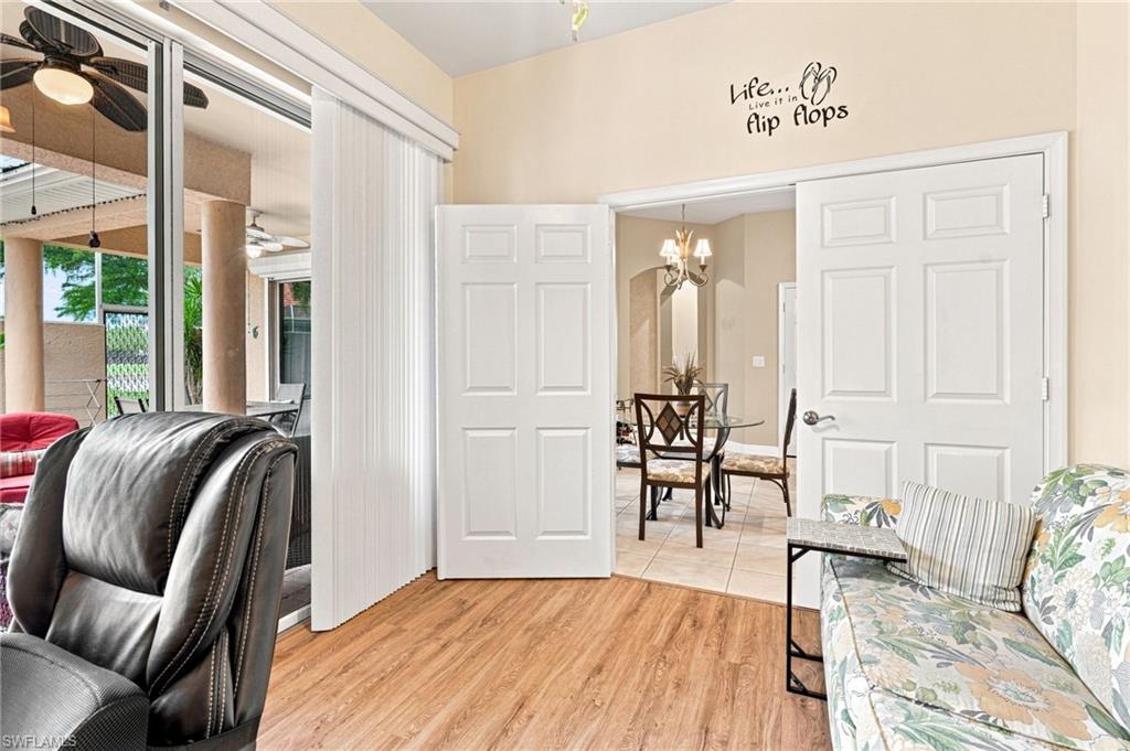 13921 Bently CIR photo 29