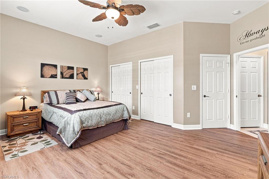 13921 Bently CIR photo 21