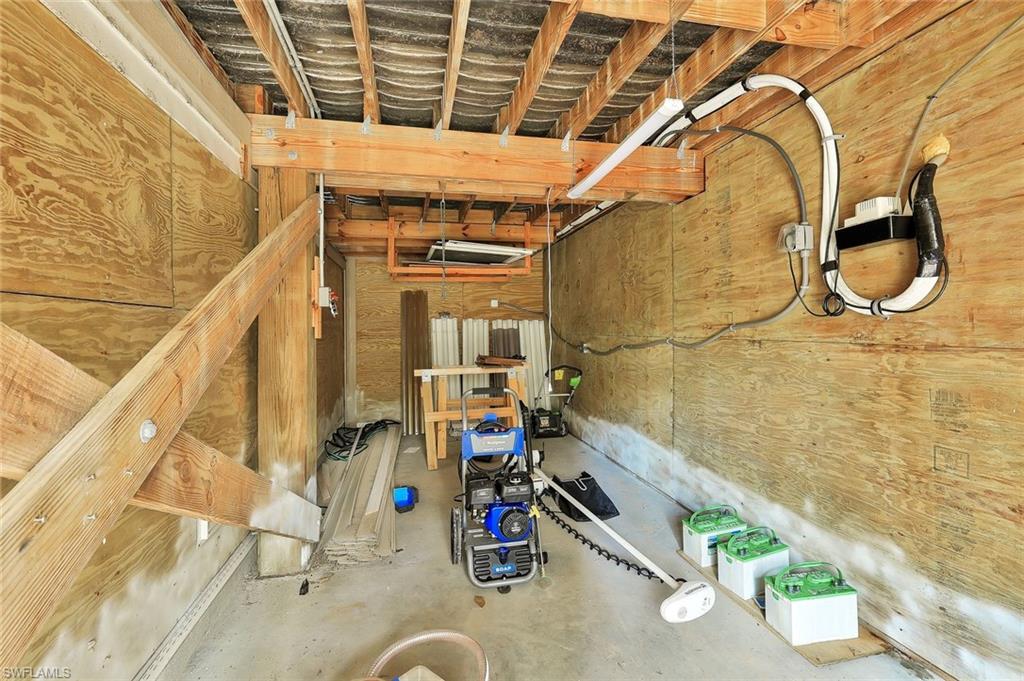 2130 Sunset CIR photo 29