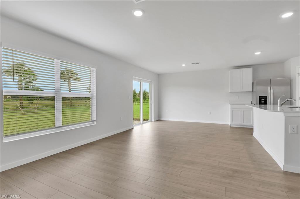 533 Ilaria CT photo 12