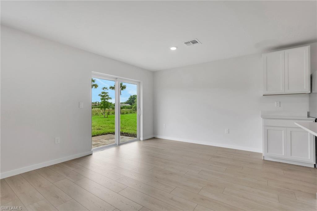 533 Ilaria CT photo 11