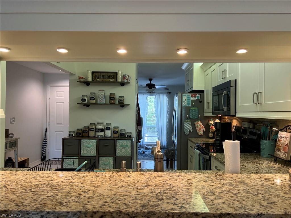 1140 Sarah Jean CIR 205 photo 8