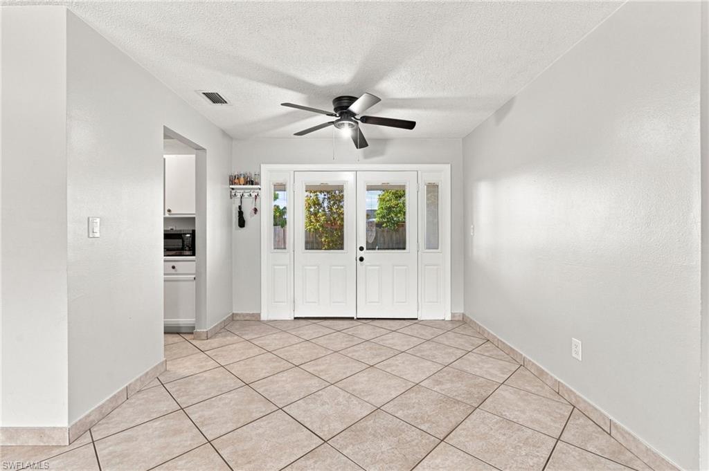 18186 Iris RD photo 6