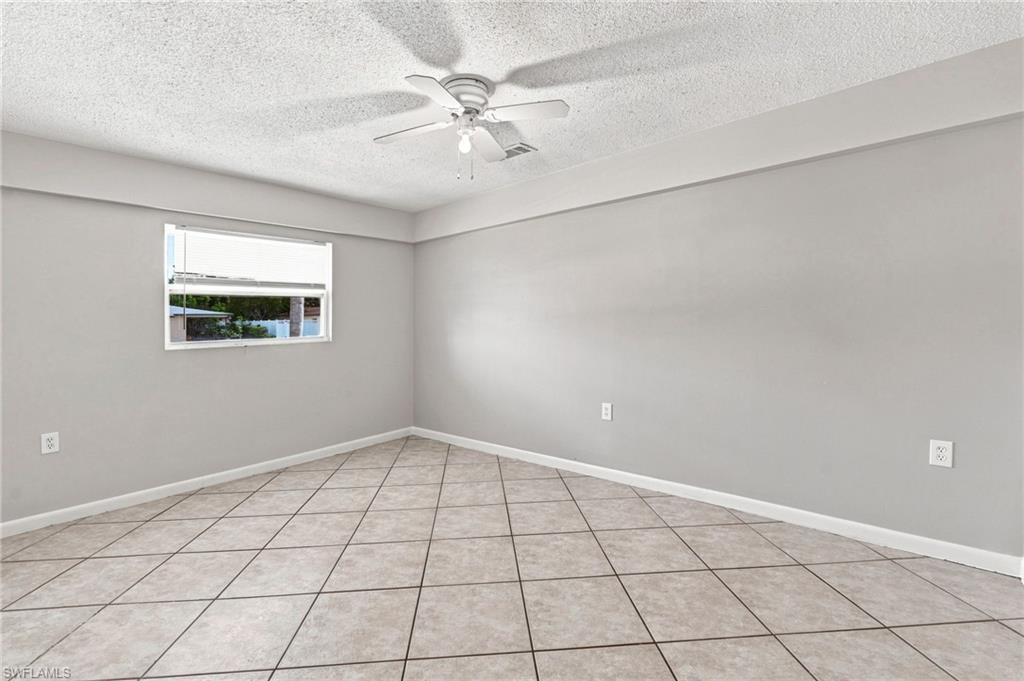 18186 Iris RD photo 11