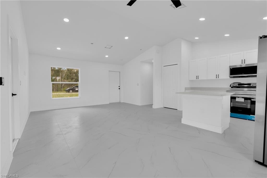 863 Burrows AVE photo 14