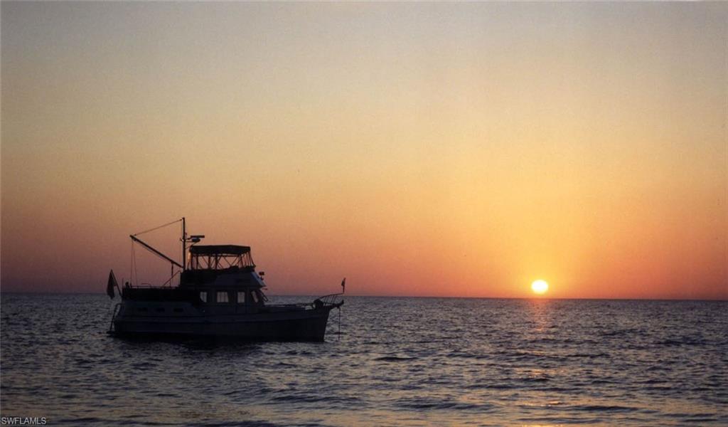 SUNSET GULF SIDE