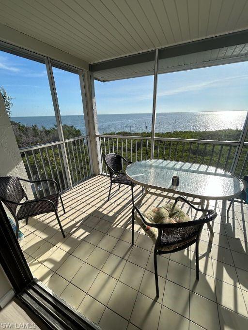 Lanai, early a.m., with a Bay, Wildlife, Mangrove & Bay Views.