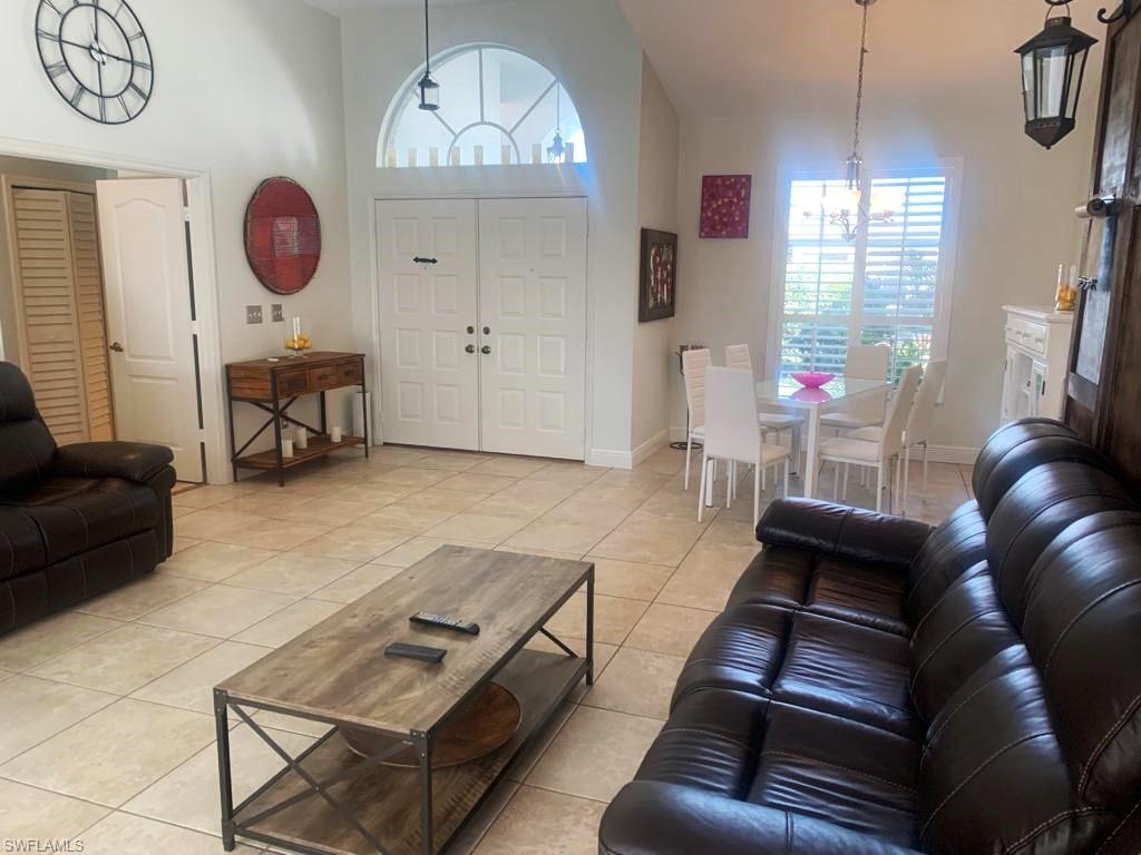 1499 Vintage Ln