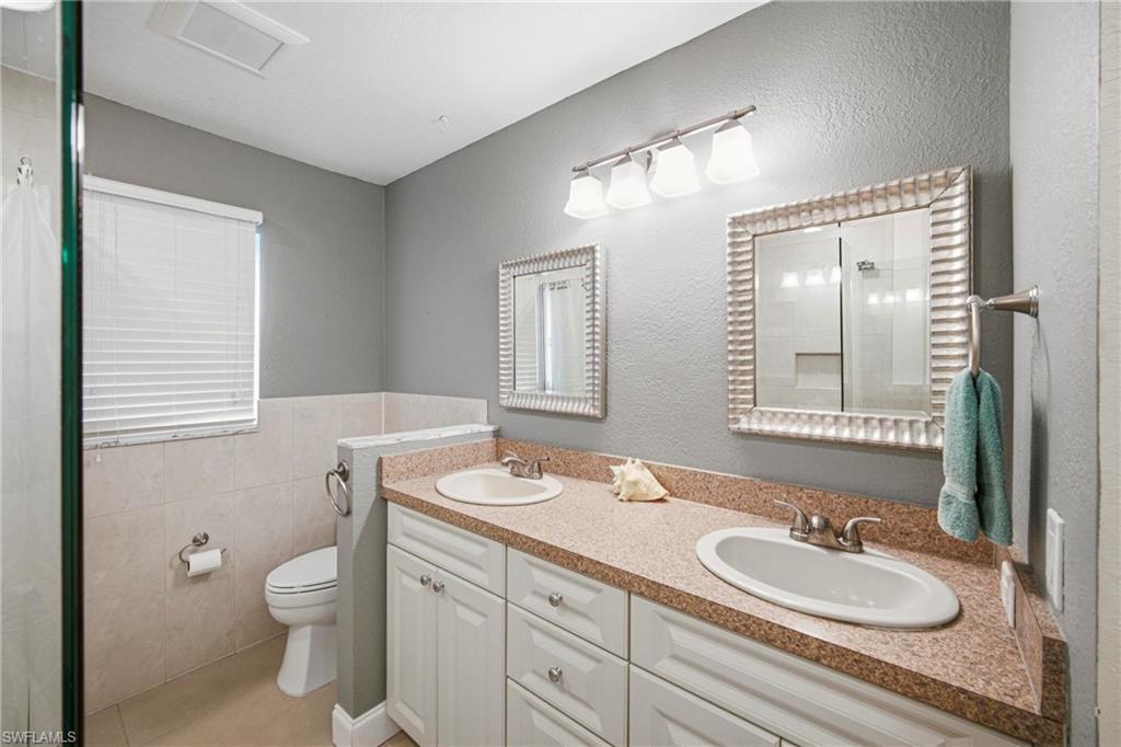 1409 SW 43rd TER photo 15