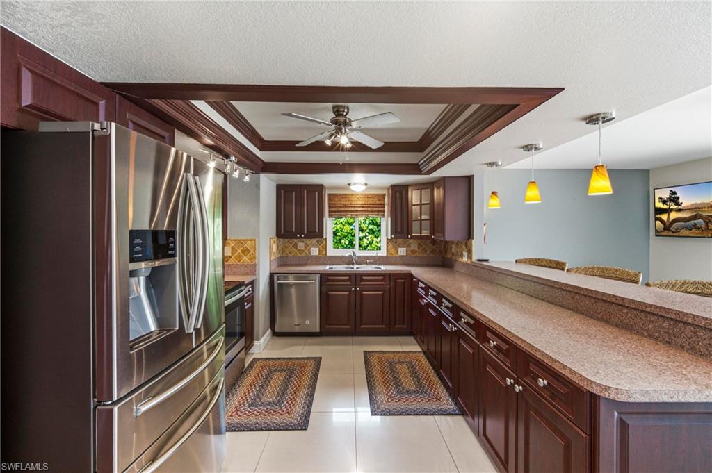 1409 SW 43rd TER