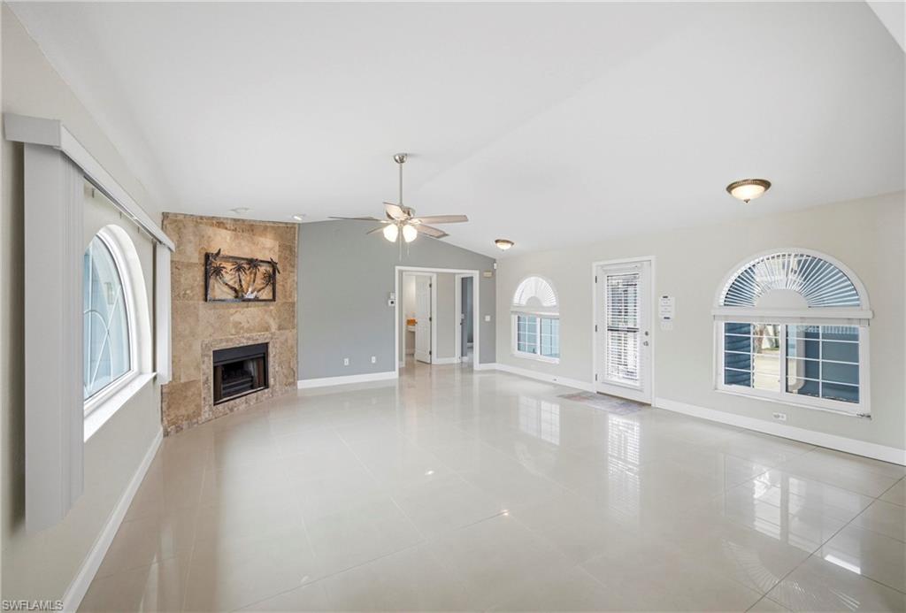 1409 SW 43rd TER photo 8