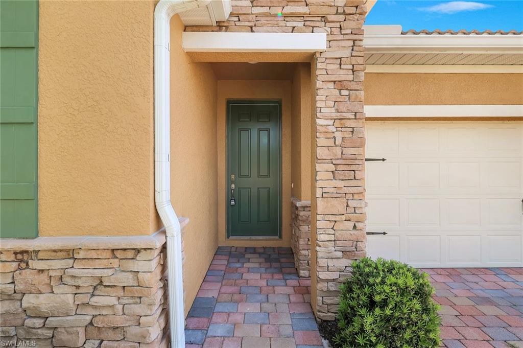 2899 Sunset Pointe CIR