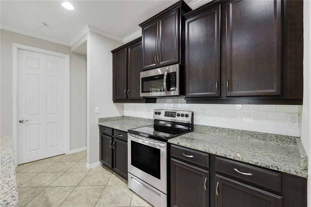 2899 Sunset Pointe CIR photo 15