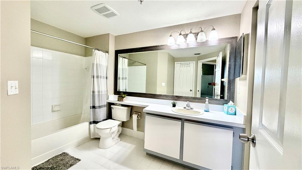 6481 Aragon WAY 305 photo 16