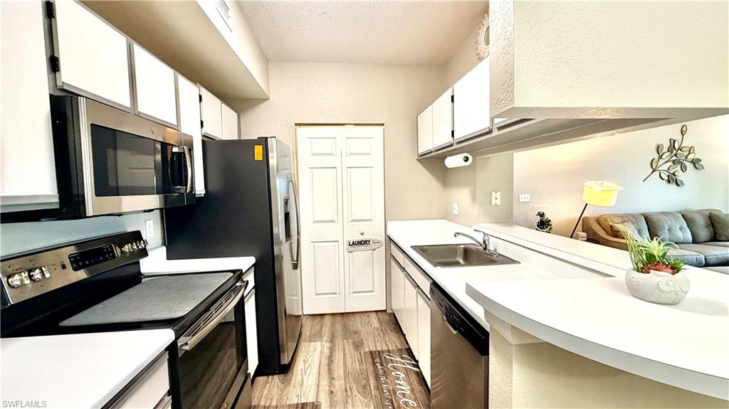 6481 Aragon WAY 305 photo 11