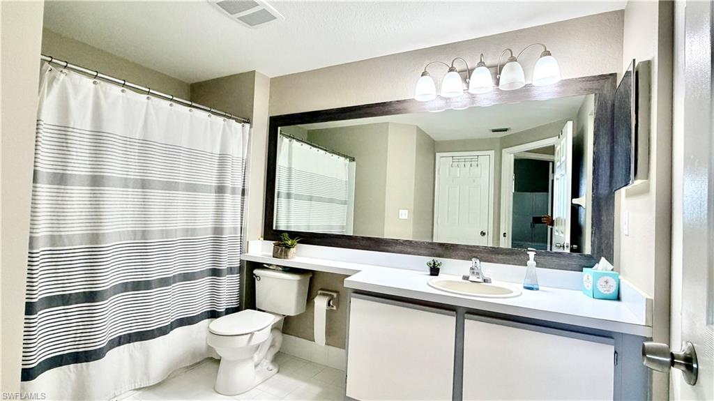 6481 Aragon WAY 305 photo 31
