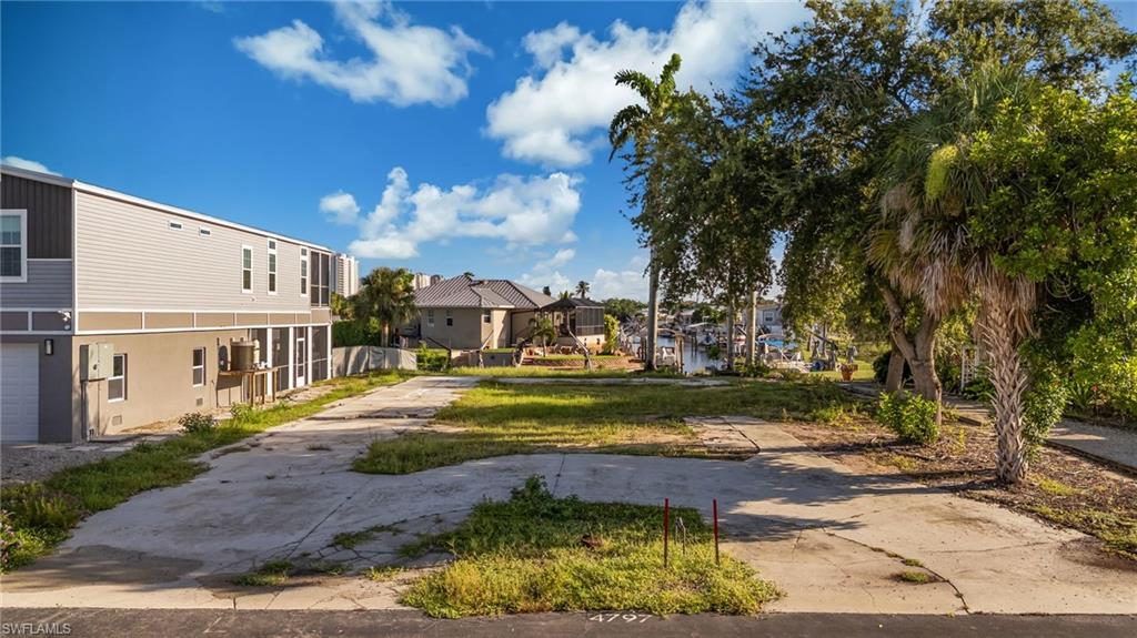 4797 Tahiti DR